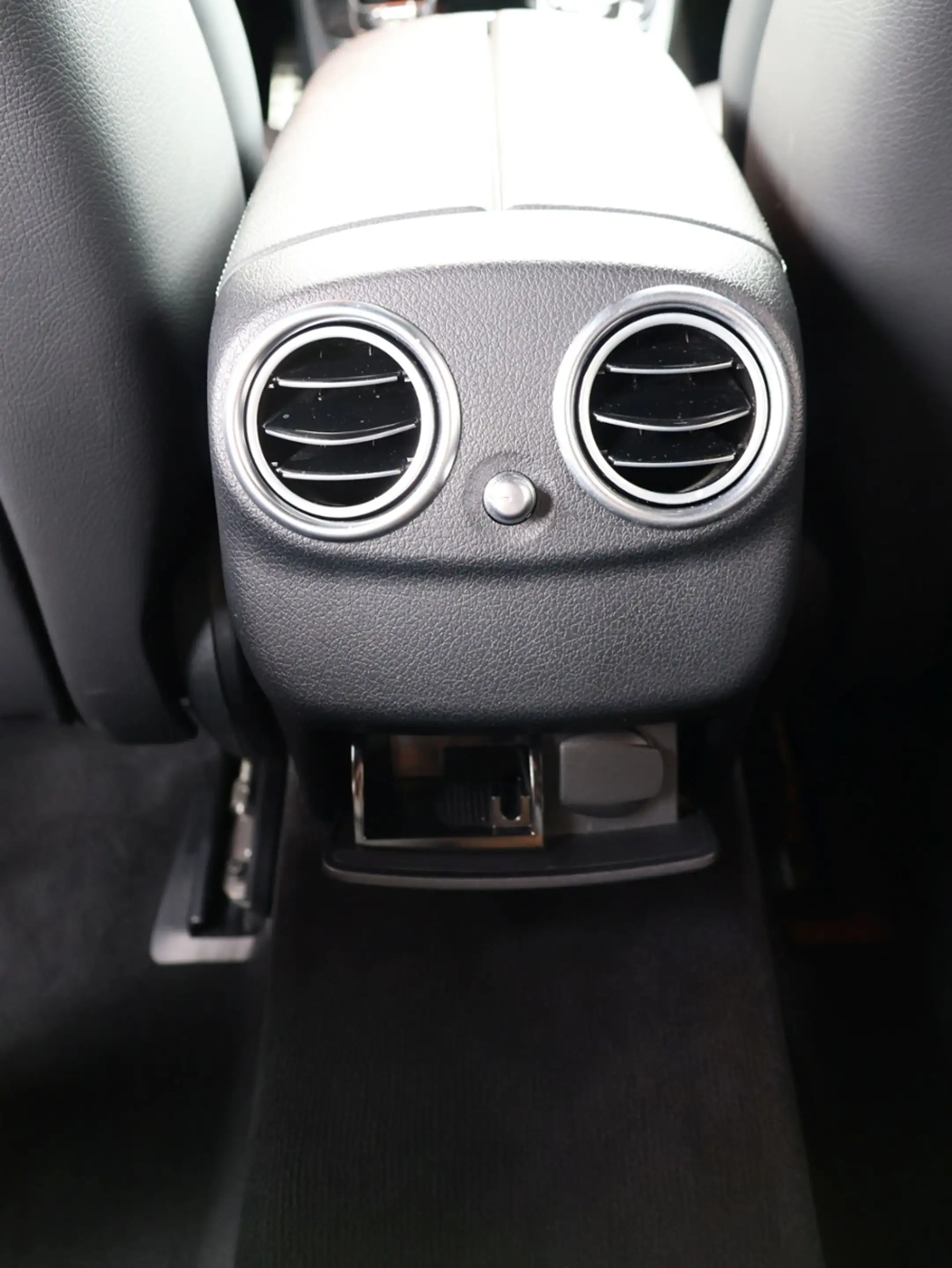 Mercedes-Benz E 450 4Matic AMG Night 360° Widescreen Burmester — photo 15