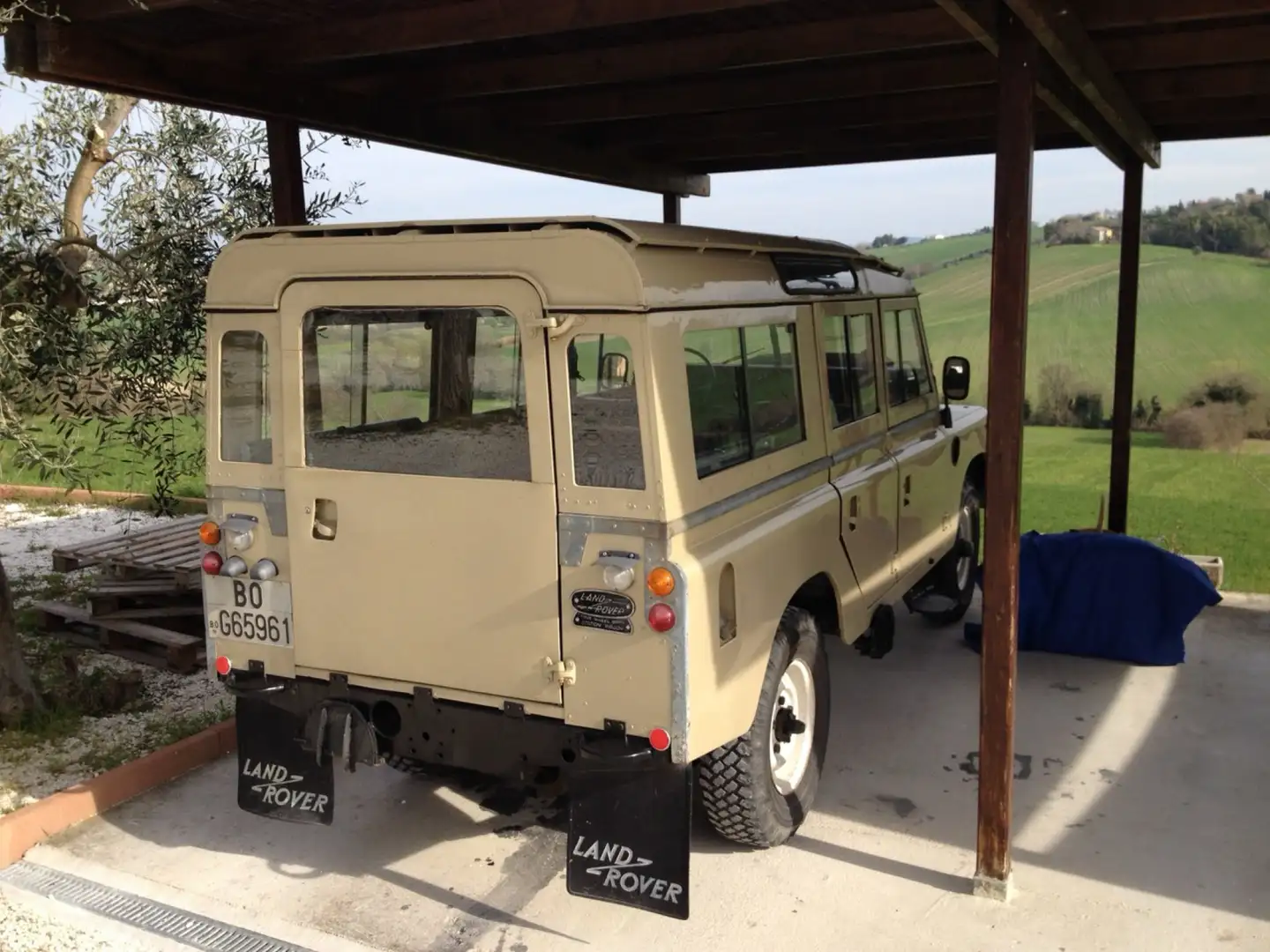 Land Rover Series S.W. Beżowy - 2