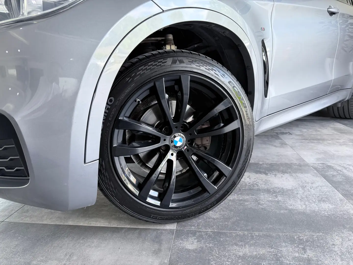 BMW X6 Pack-M Grijs - 2