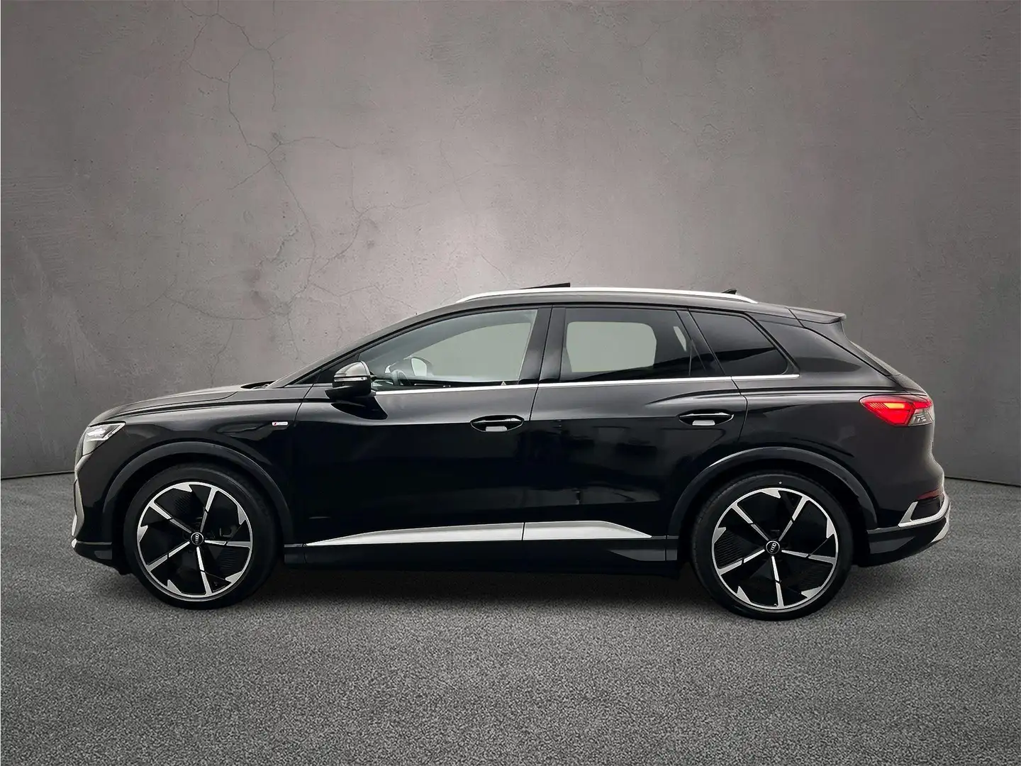 Audi Q4 e-tron 50 quattro Launch edition S Competition 77 kWh | Zwart - 2