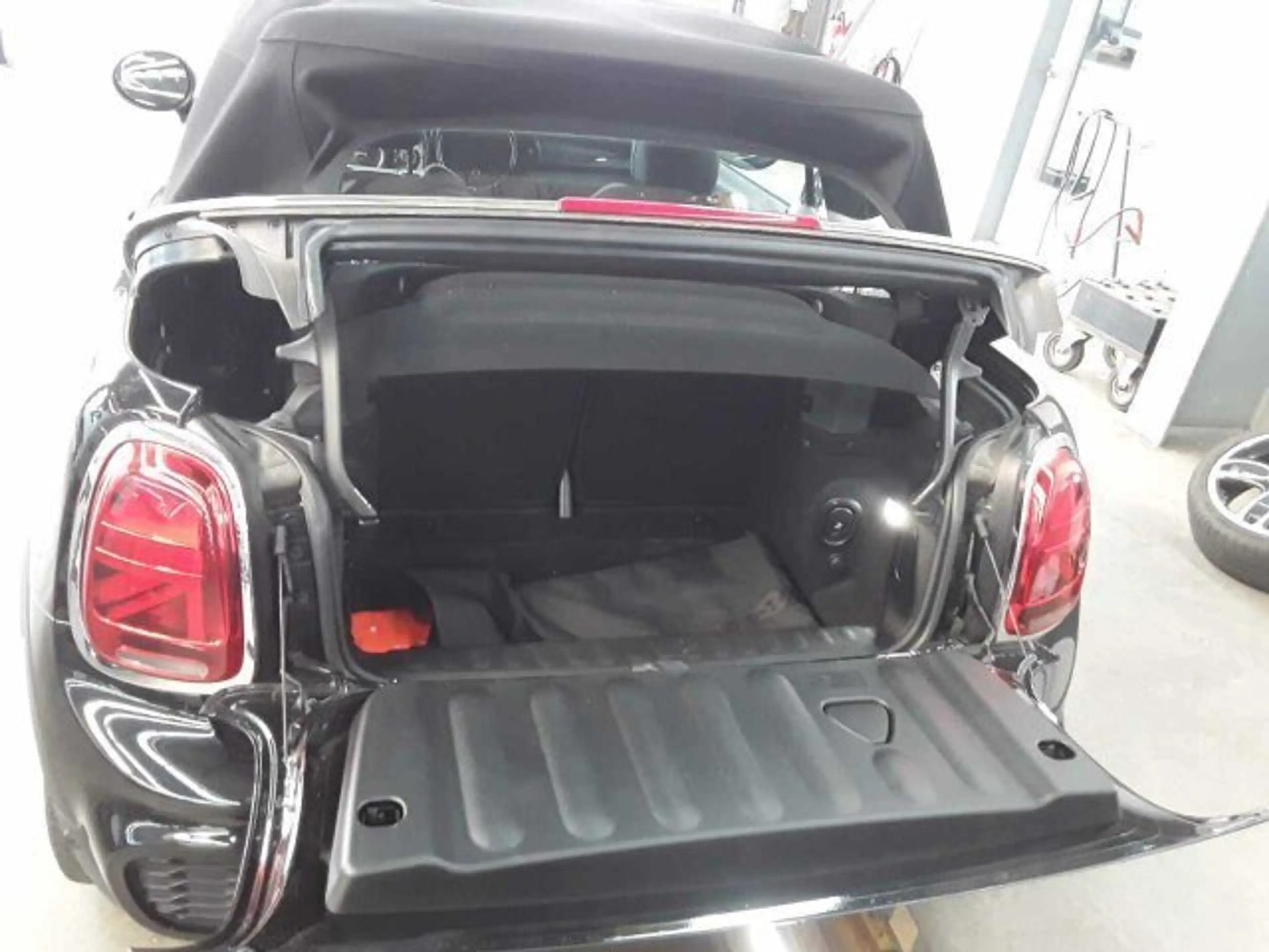 MINI John Cooper Works Cabrio JCW Cabrio Aut. H&K-SOUND/KAMERA/CHILI/Driv.-ASS — photo 7