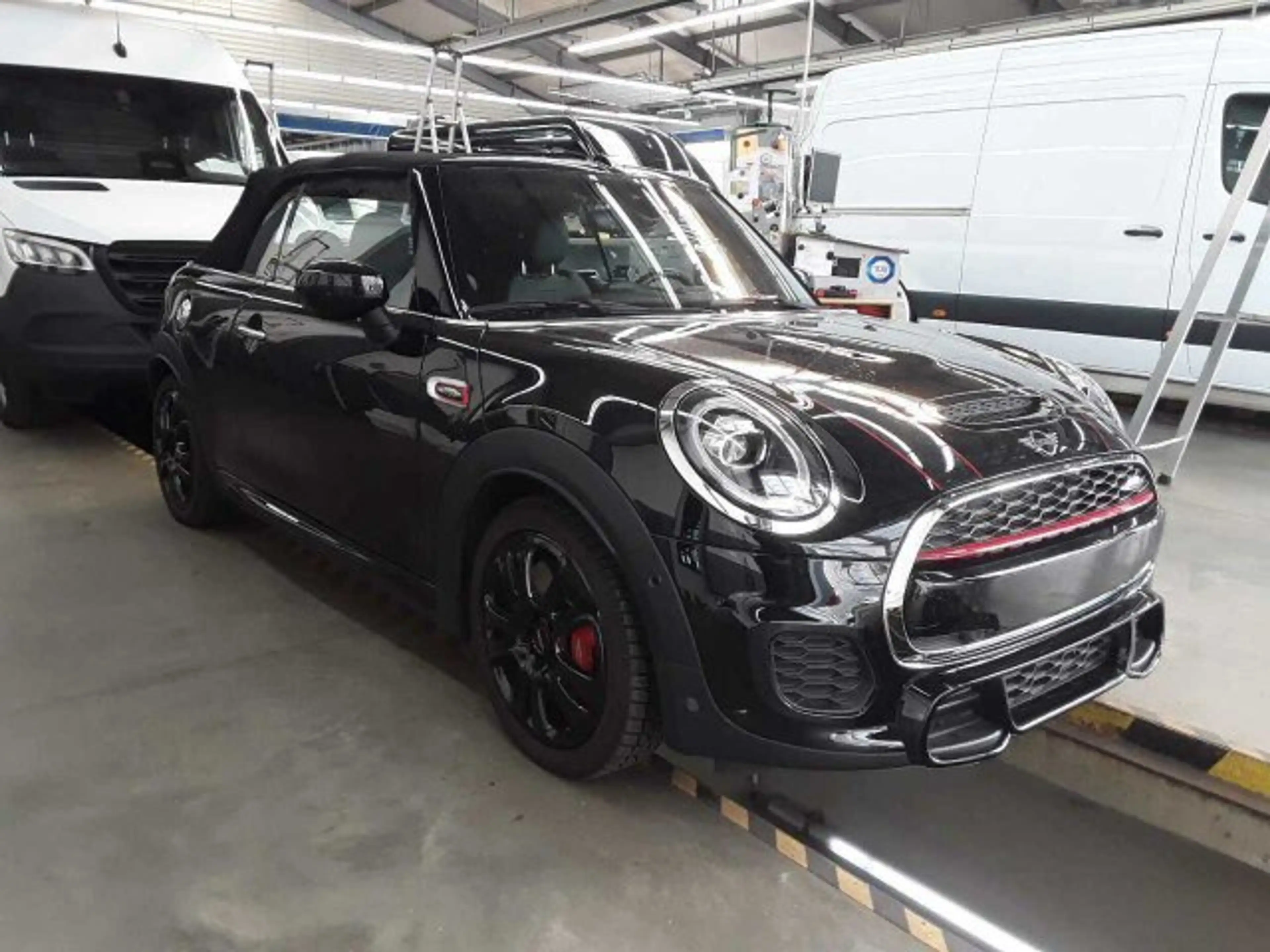 MINI John Cooper Works Cabrio JCW Cabrio Aut. H&K-SOUND/KAMERA/CHILI/Driv.-ASS — photo 3