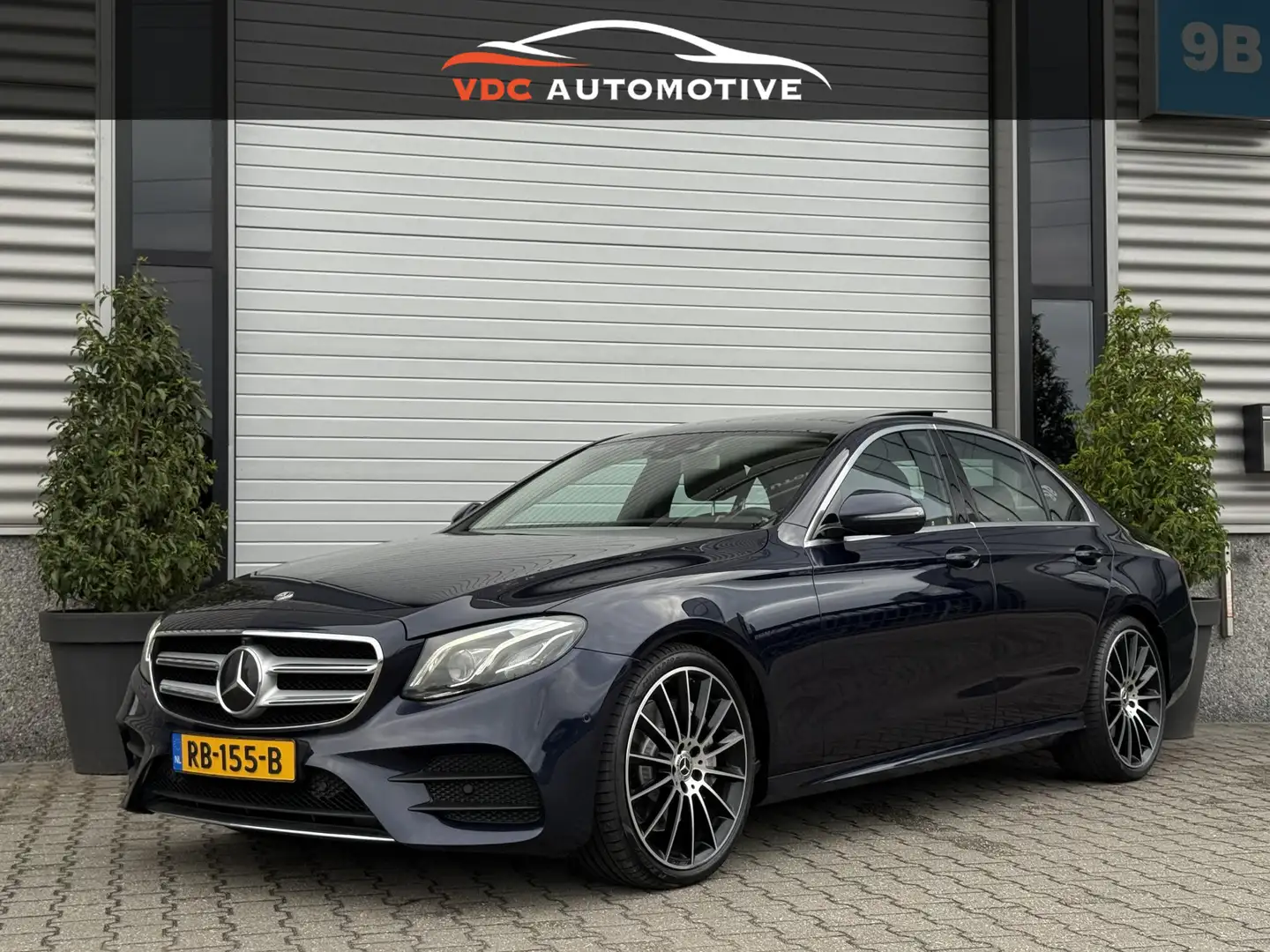 Mercedes-Benz E 350 350d AMG Pano | Distronic | Leder | Memory | Multi Blue - 1