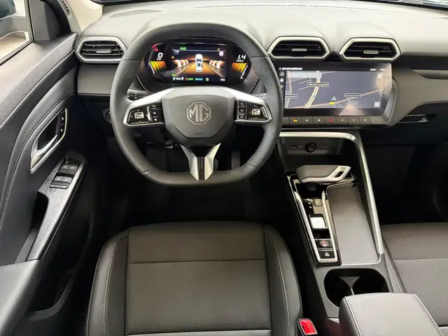 MG ZS view 12