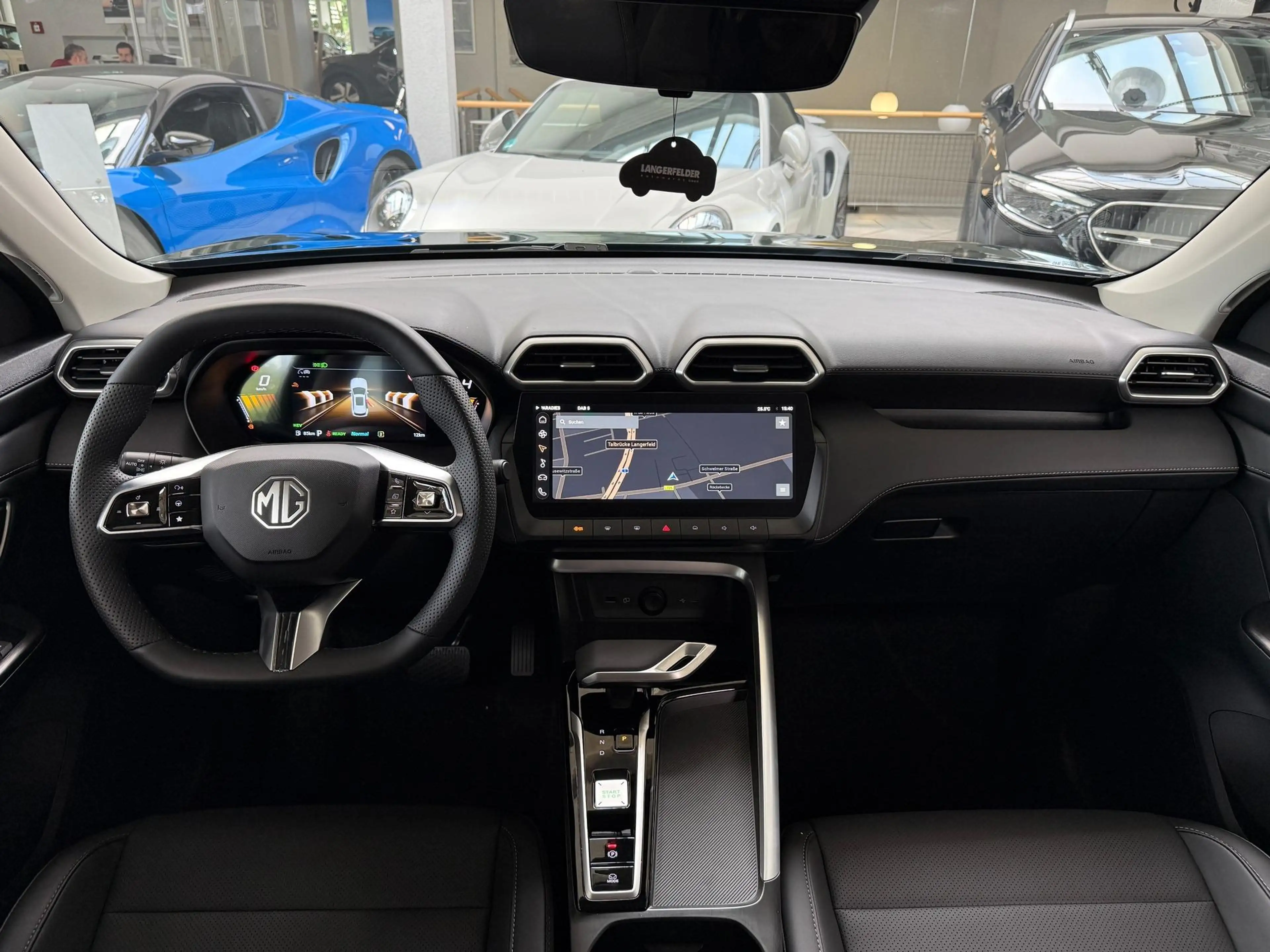 MG ZS ZS Hybrid+ Luxury*PANO*ACC*SHZ*360*CARPLAY — photo 13
