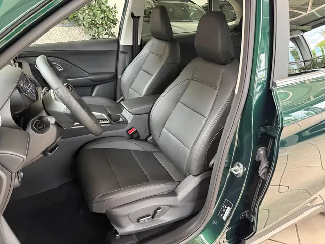 MG ZS view 15