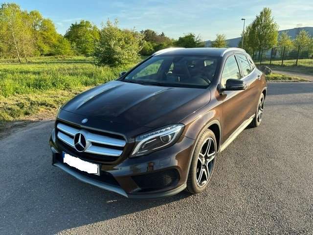 Second hand Mercedes Benz Gla-Class 180