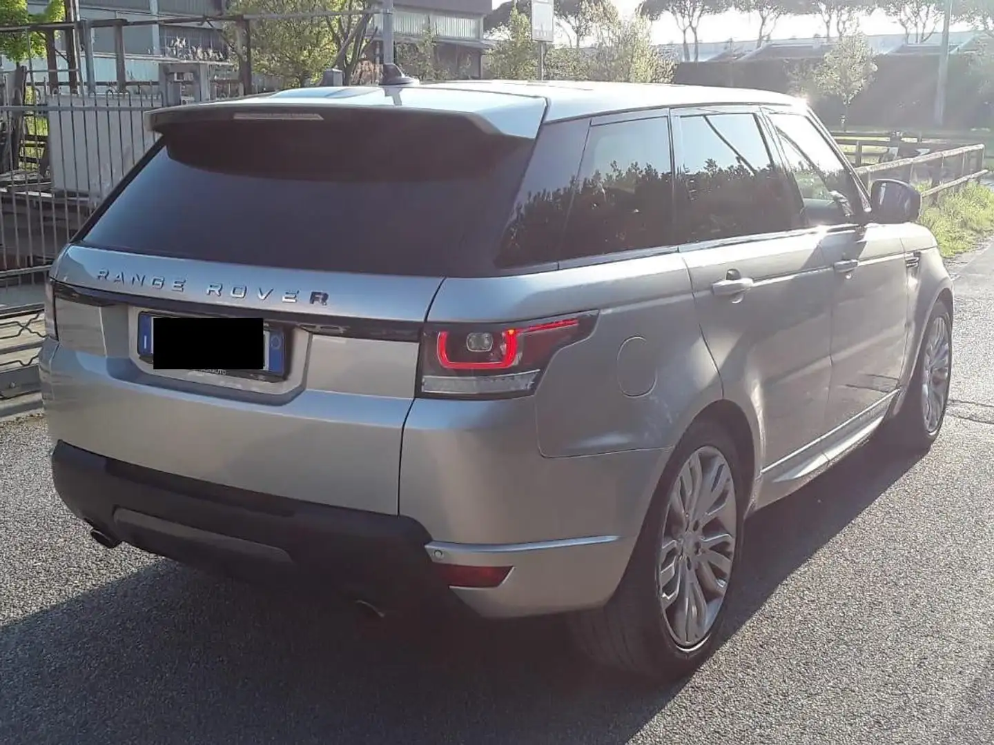 Land Rover Range Rover Sport Range Rover Sport II 2014 3.0 tdV6 HSE auto Oro - 2