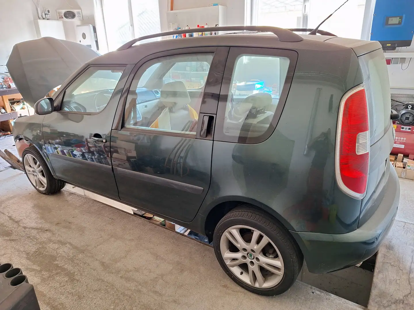 Skoda Roomster Roomster Comfort 1,4 TDI PD DPF Comfort Grün - 1