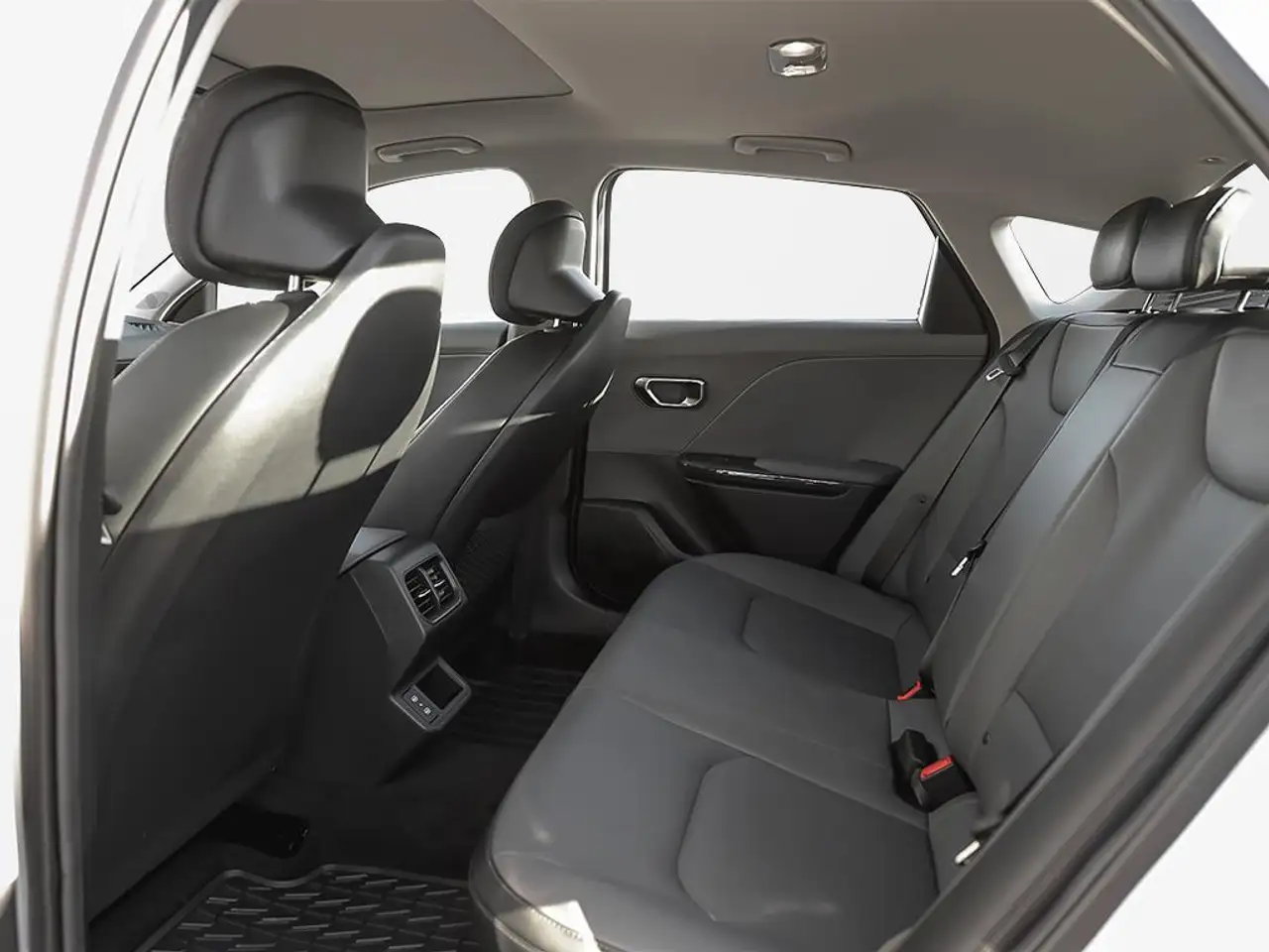 Kia K4 fotografie Kia K4