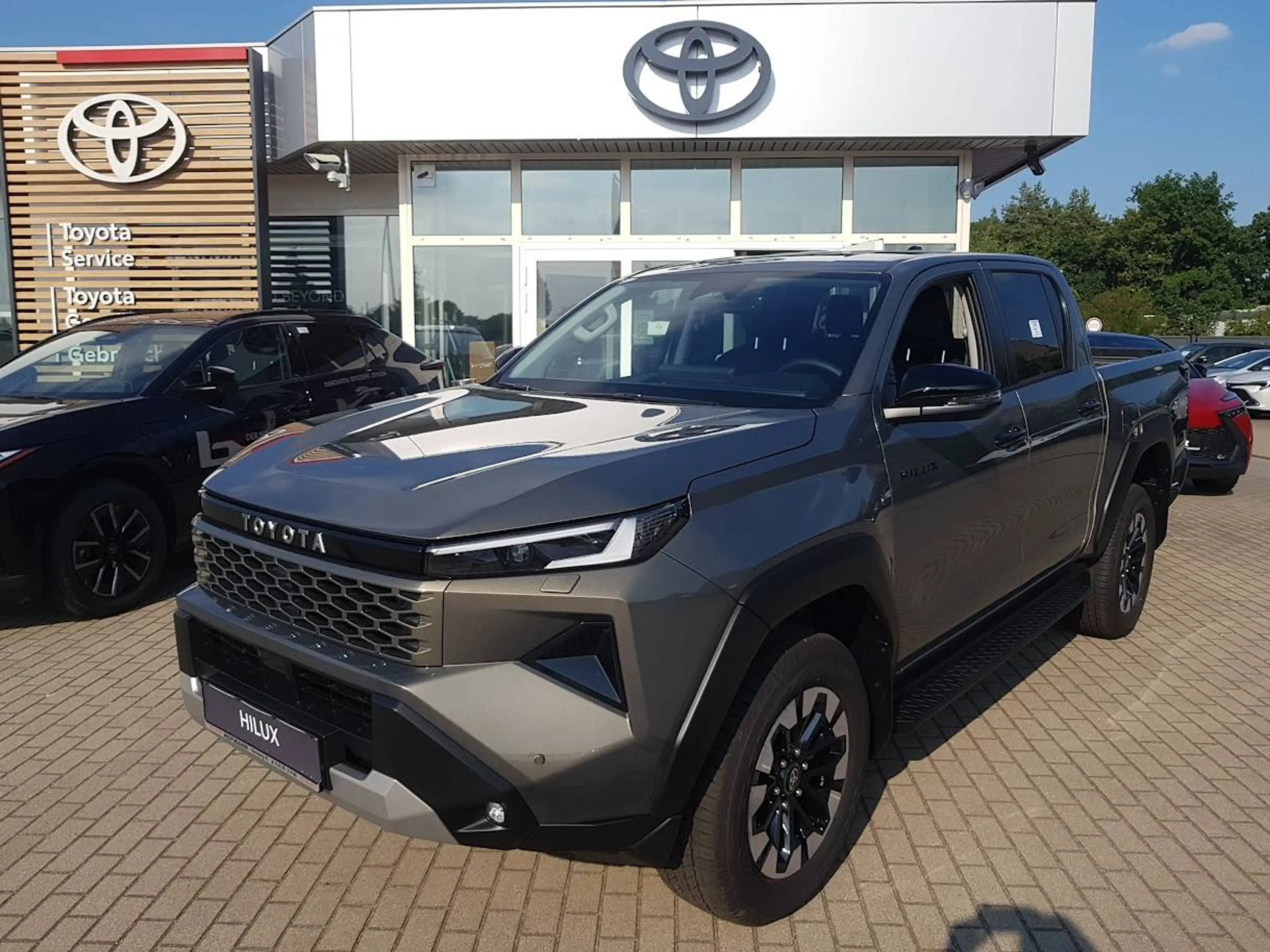 Toyota Hilux Double Cab 4x4 2,8 MildHybrid Automatik - Executive -
