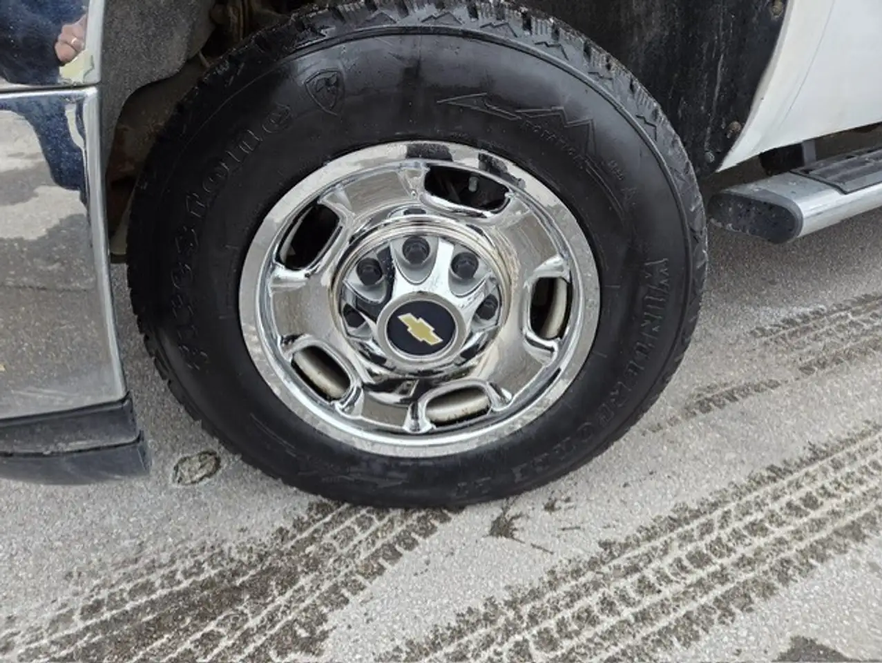 Chevrolet Silverado 2500 снимка Chevrolet Silverado 2500