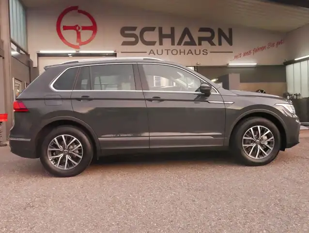 Volkswagen Tiguan Life,SSD,1-Ha.Garantie,Scheckheftg.TOP!!