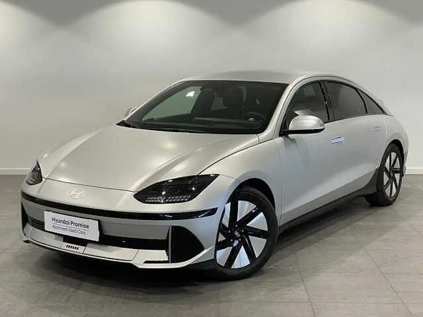 Hyundai IONIQ 6 168Kw Star RWD Plateado - 1
