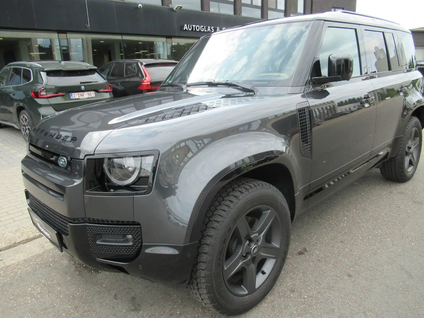 Land Rover Defender 110 D250 AWD X-Dynamic HSE/ACC/Leder/Pano/Meridian Grijs - 1