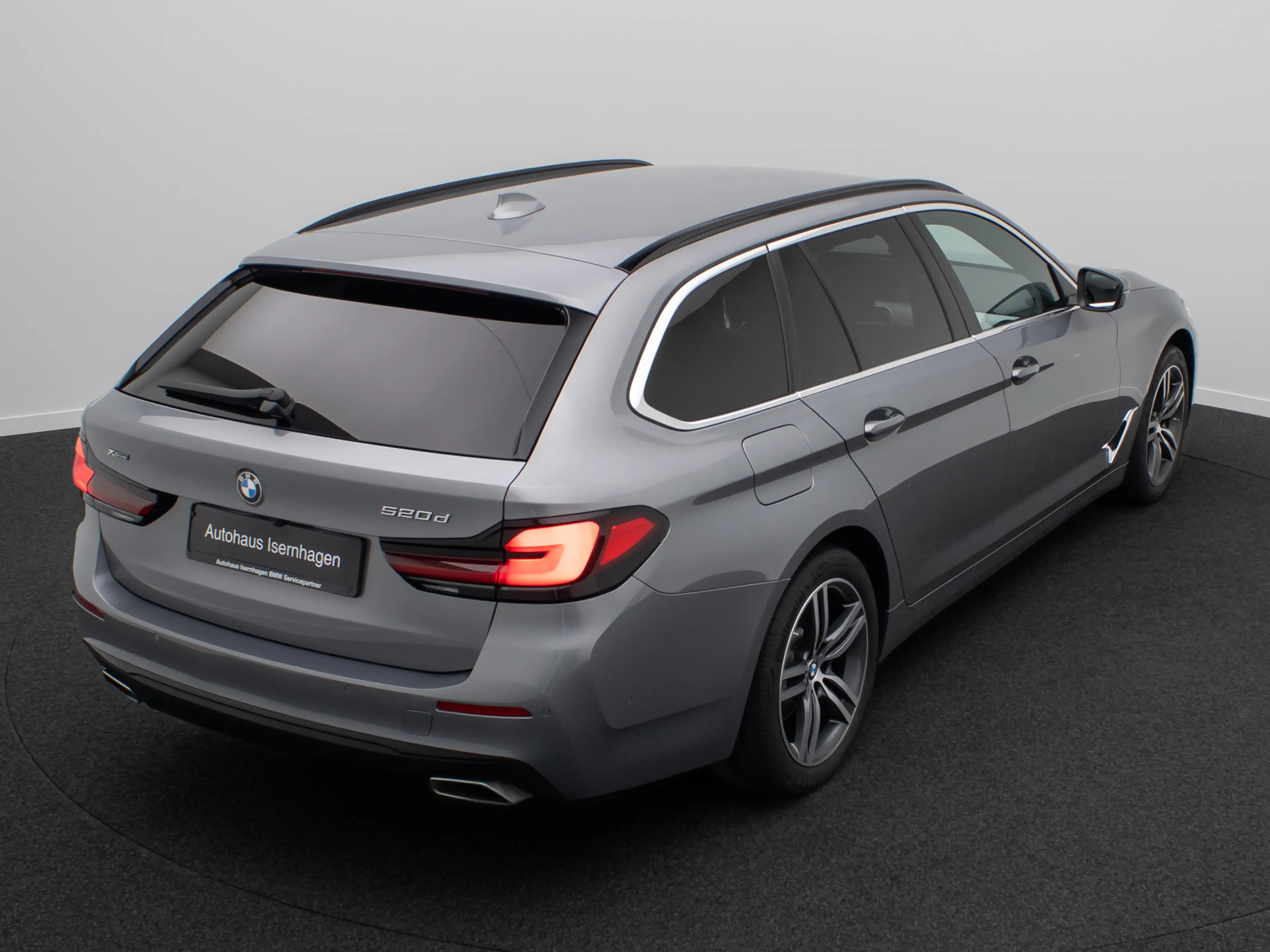 BMW 520 Kamera HUD DAB AHK Alarm ACC Laser Sport — photo 7