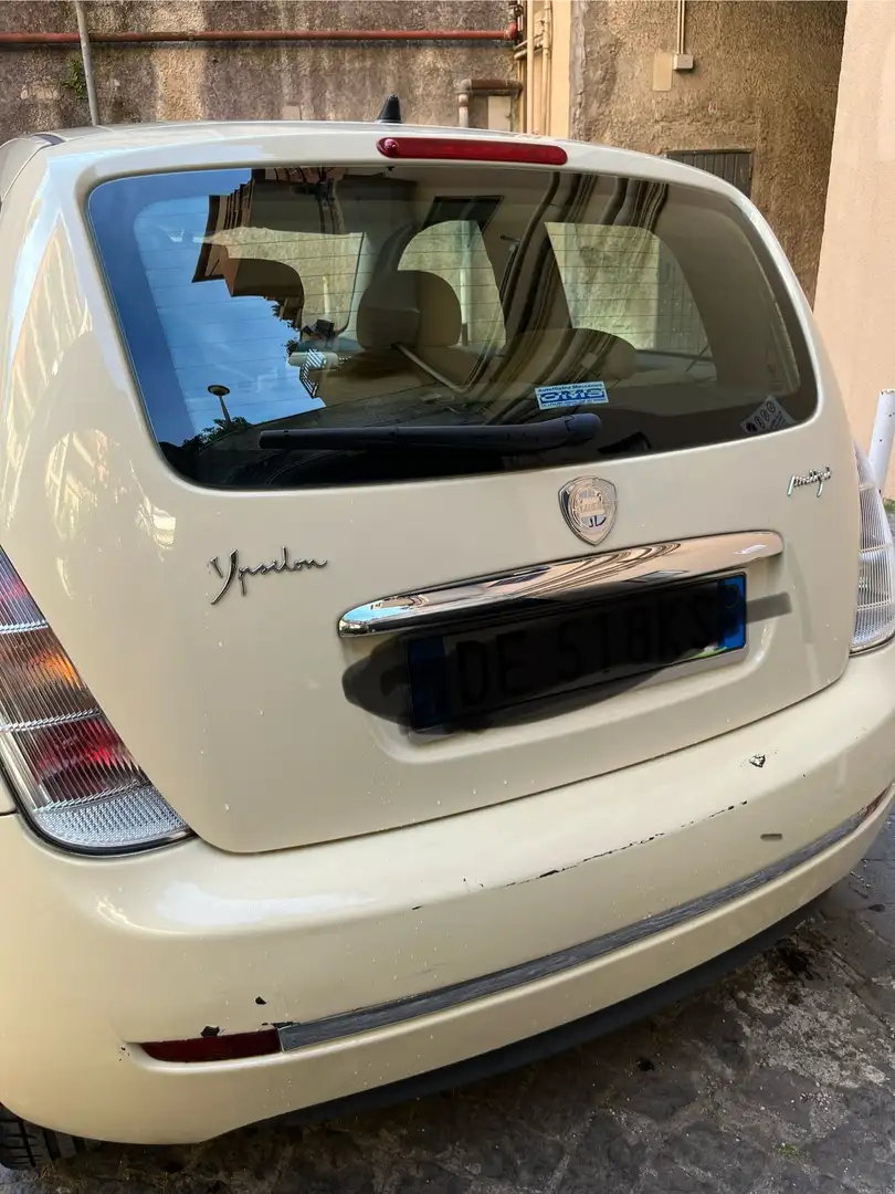 Lancia Ypsilon 1.3 mjt 16v Oro Giallo 90cv - 1