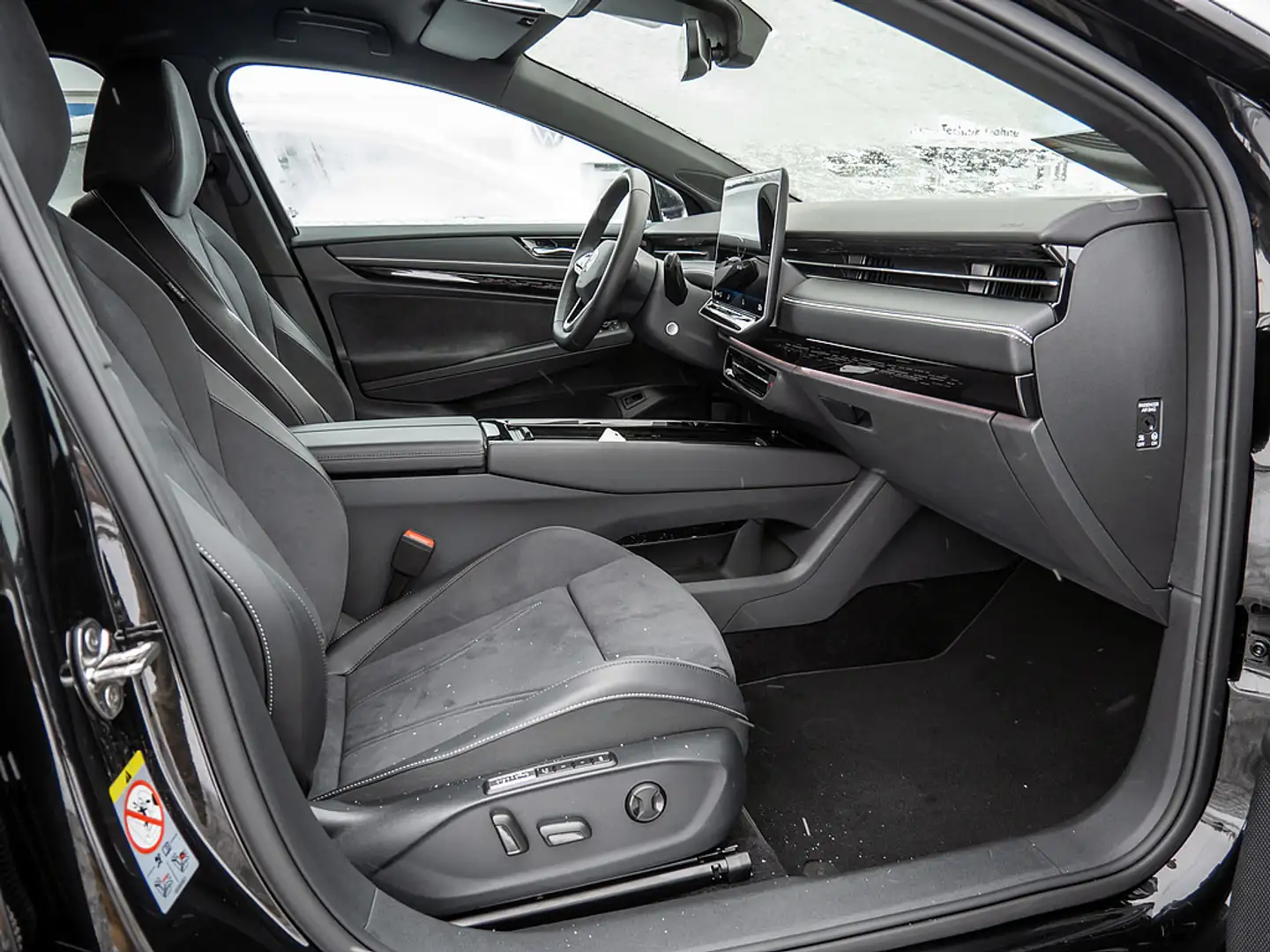 Volkswagen ID.7 Tourer Pro AKTIVSITZE MATRIX-LED 360° Schwarz - 2