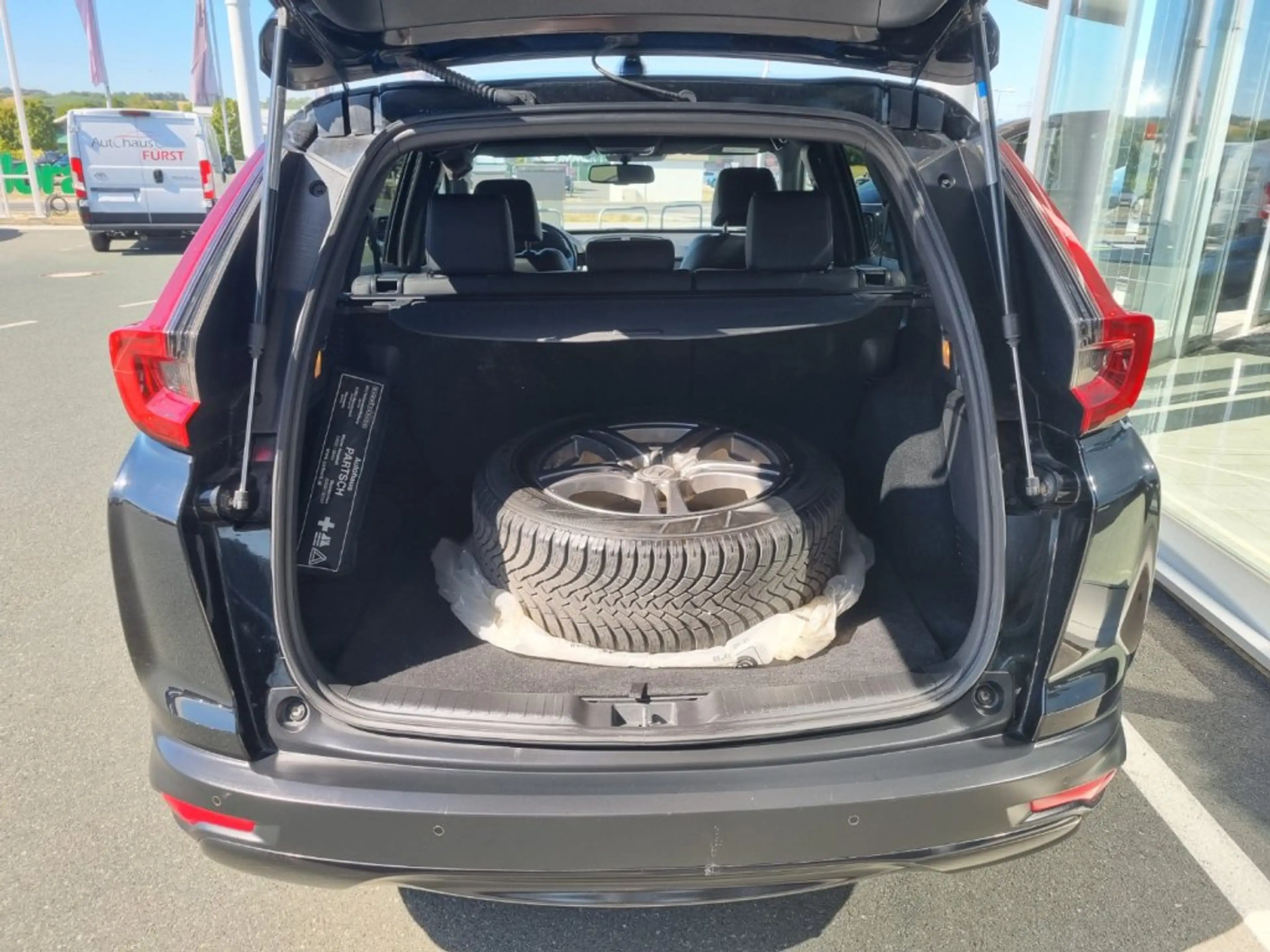 Honda CR-V e:HEV 2WD 2.0 S — photo 5