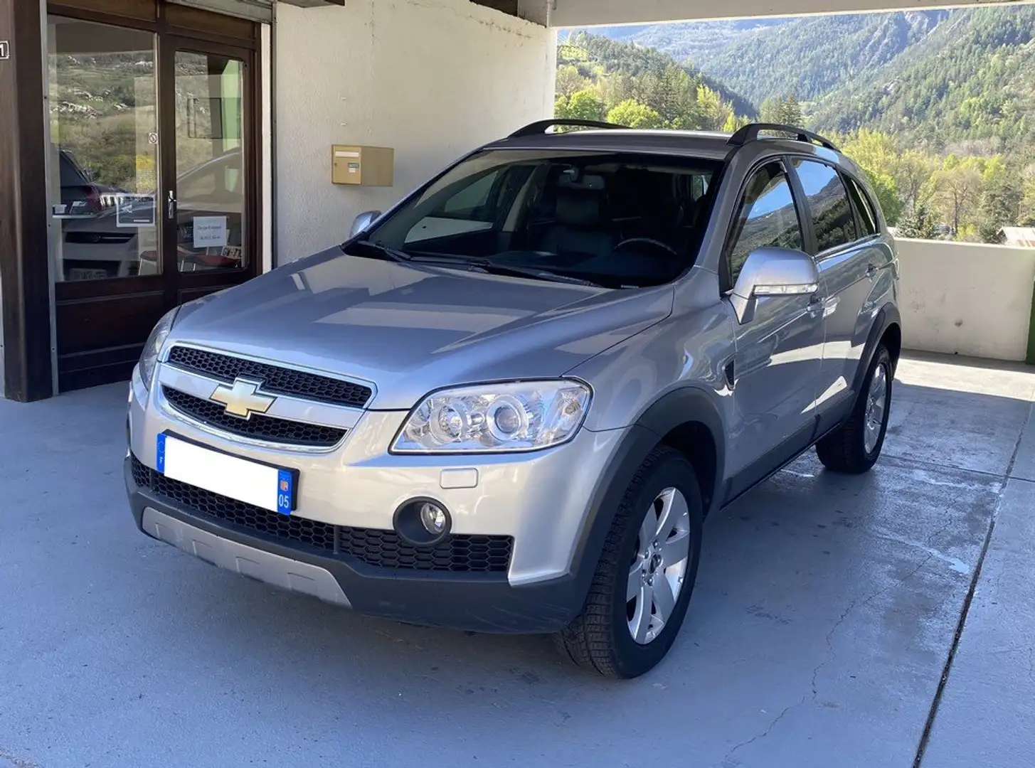 Chevrolet Captiva 2.0 VCDI 150Ch LT 7 PLACES Silber - 1