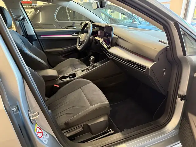 Volkswagen Golf view 19