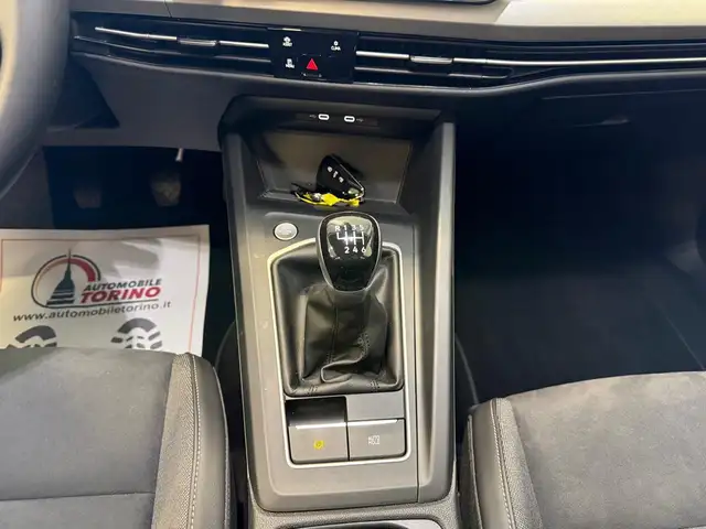Volkswagen Golf view 14