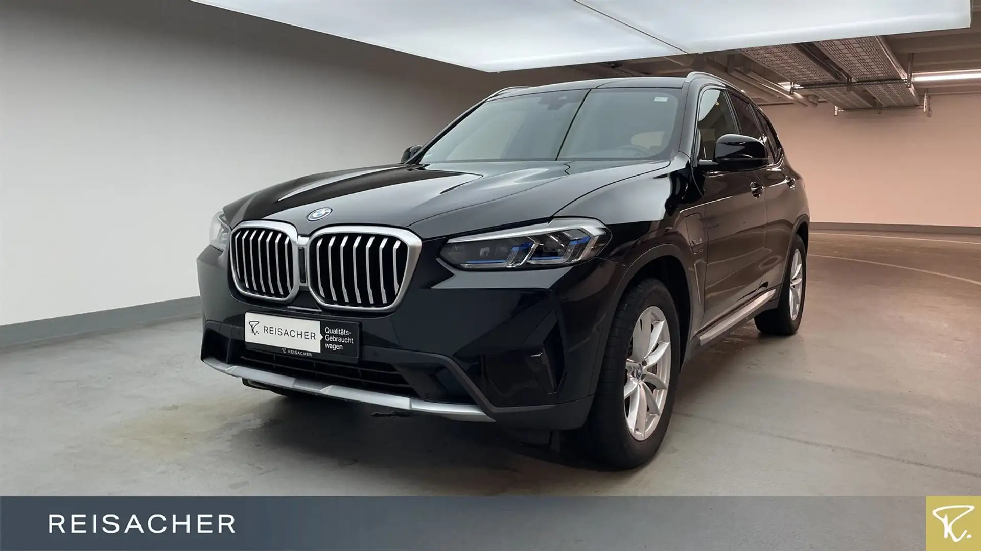 BMW X3 xDrive 30e LCPlus HUD AHK SpoSi Keyless 4xSH Schwarz - 1