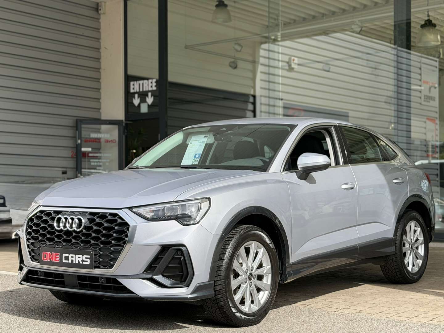 Audi Q3 nuo 459 €/ mėn Benzinas/Elektra 2022m. Kita Automatinė