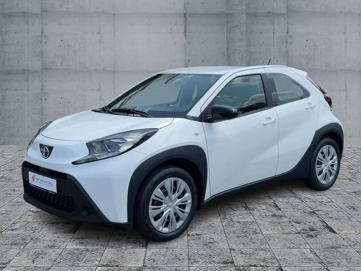 Toyota Aygo X AYGO X 1.0 Business Edition Blanc - 2