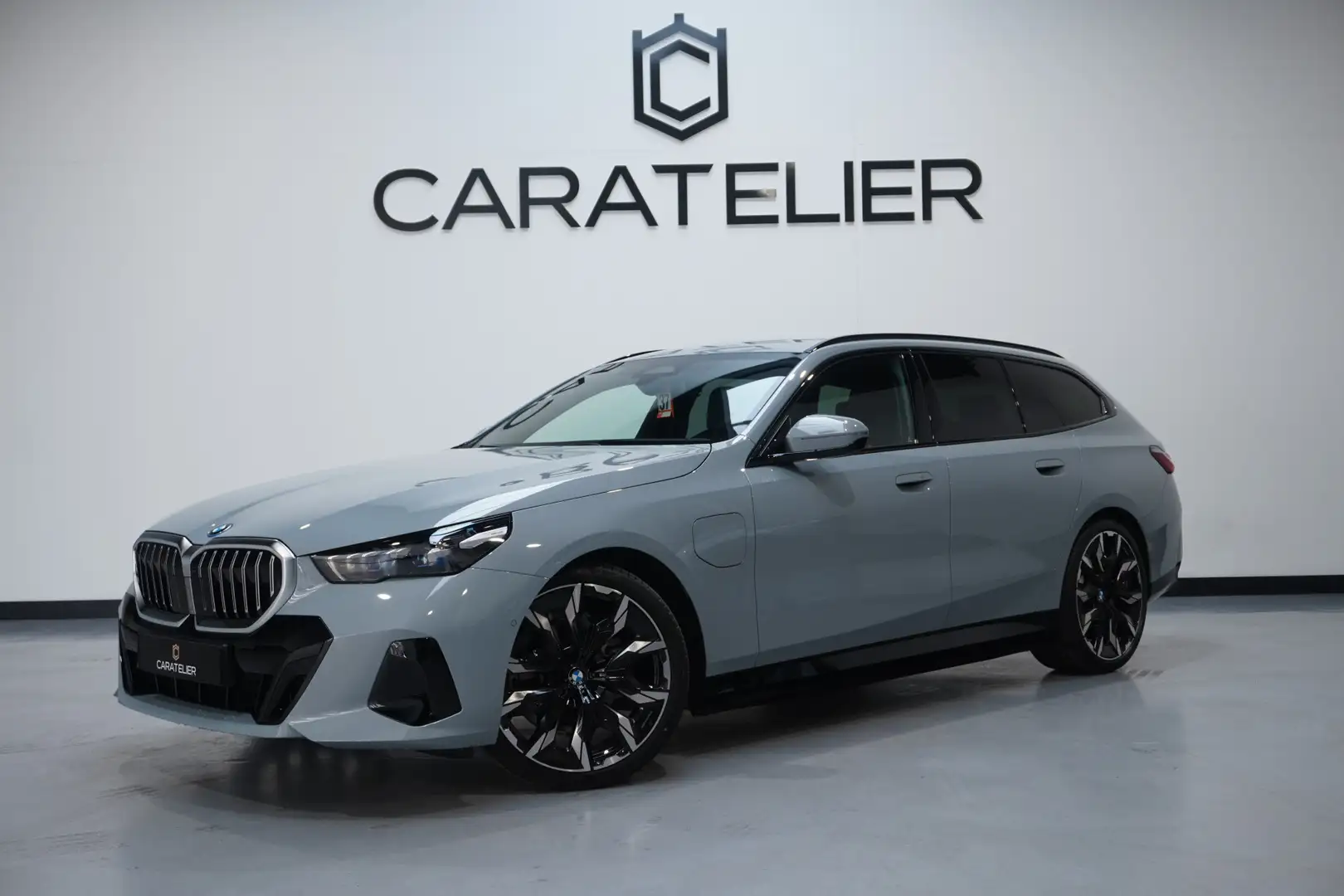 BMW 530 5-serie Touring 530e M Sport / LEASE PRIJS PER MAA Grau - 1