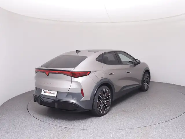 Cupra Tavascan view 4