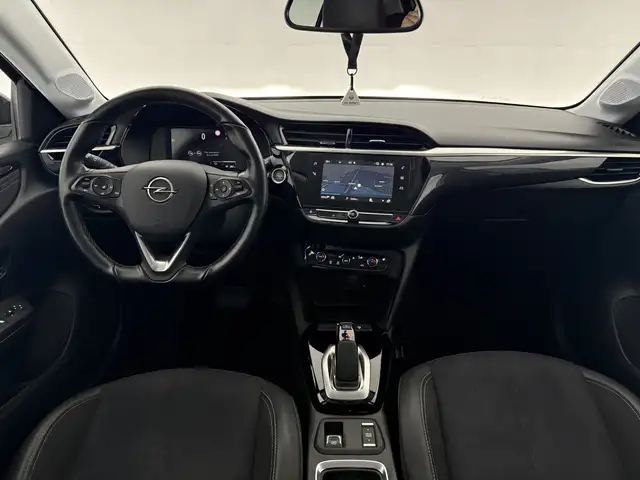 Opel Corsa-E view 2