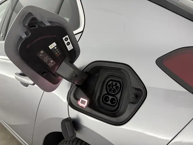 Opel Corsa-E view 14