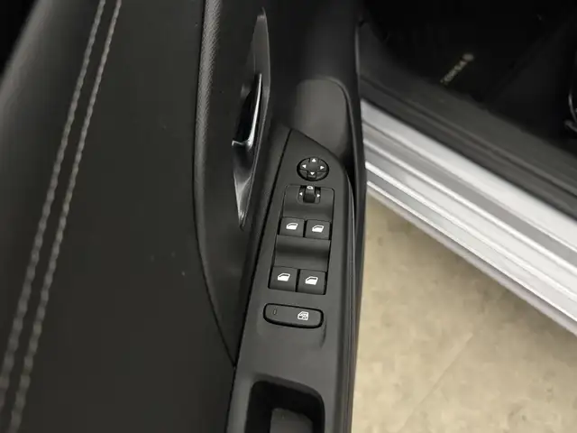 Opel Corsa-E view 30