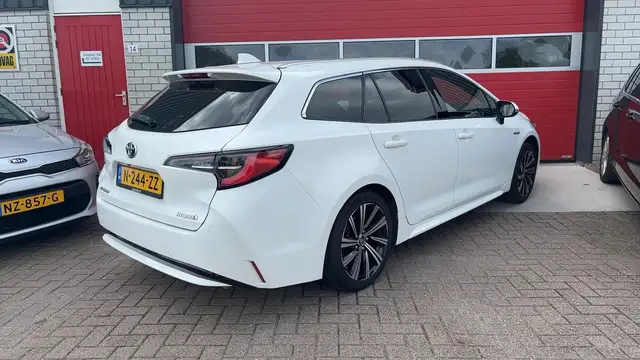 Toyota Corolla view 2