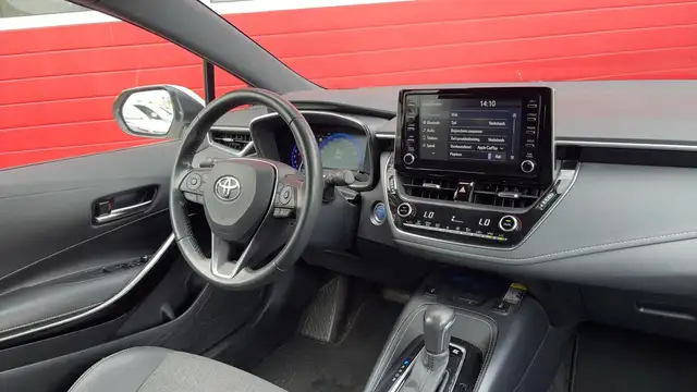 Toyota Corolla view 3