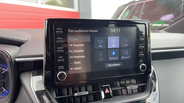 Toyota Corolla view 13