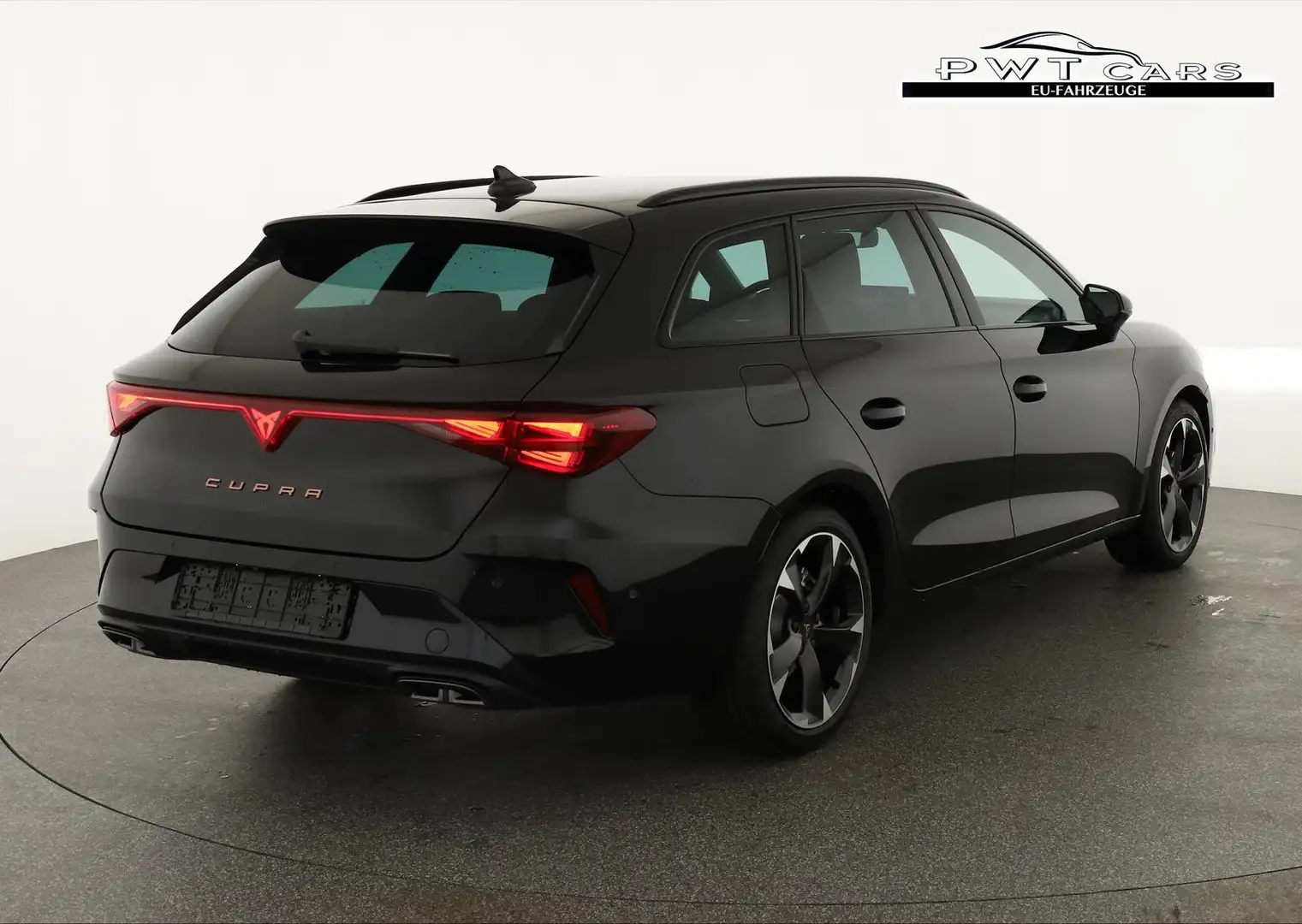 CUPRA Leon Sportstourer 1.5 eTSI 110 kW ST DSG, Matrix, Si... Schwarz - 2