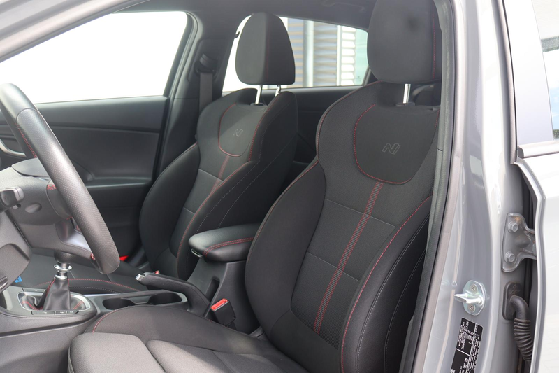Hyundai i30 N Line 1.5 T-GDI RFK LED DAB Navi Sitzh. — photo 13