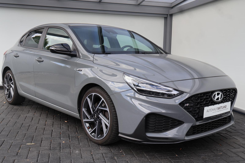 Hyundai i30 N Line 1.5 T-GDI RFK LED DAB Navi Sitzh. — photo 2