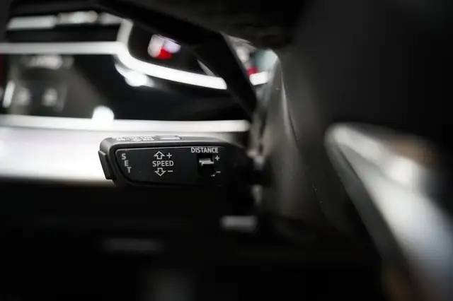 Audi Q7 view 22
