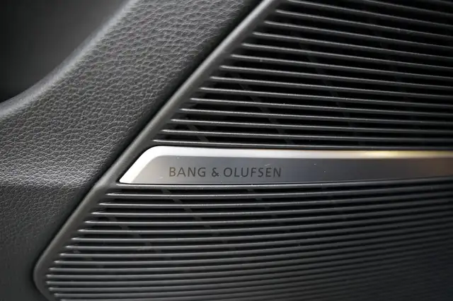 Audi Q7 view 20