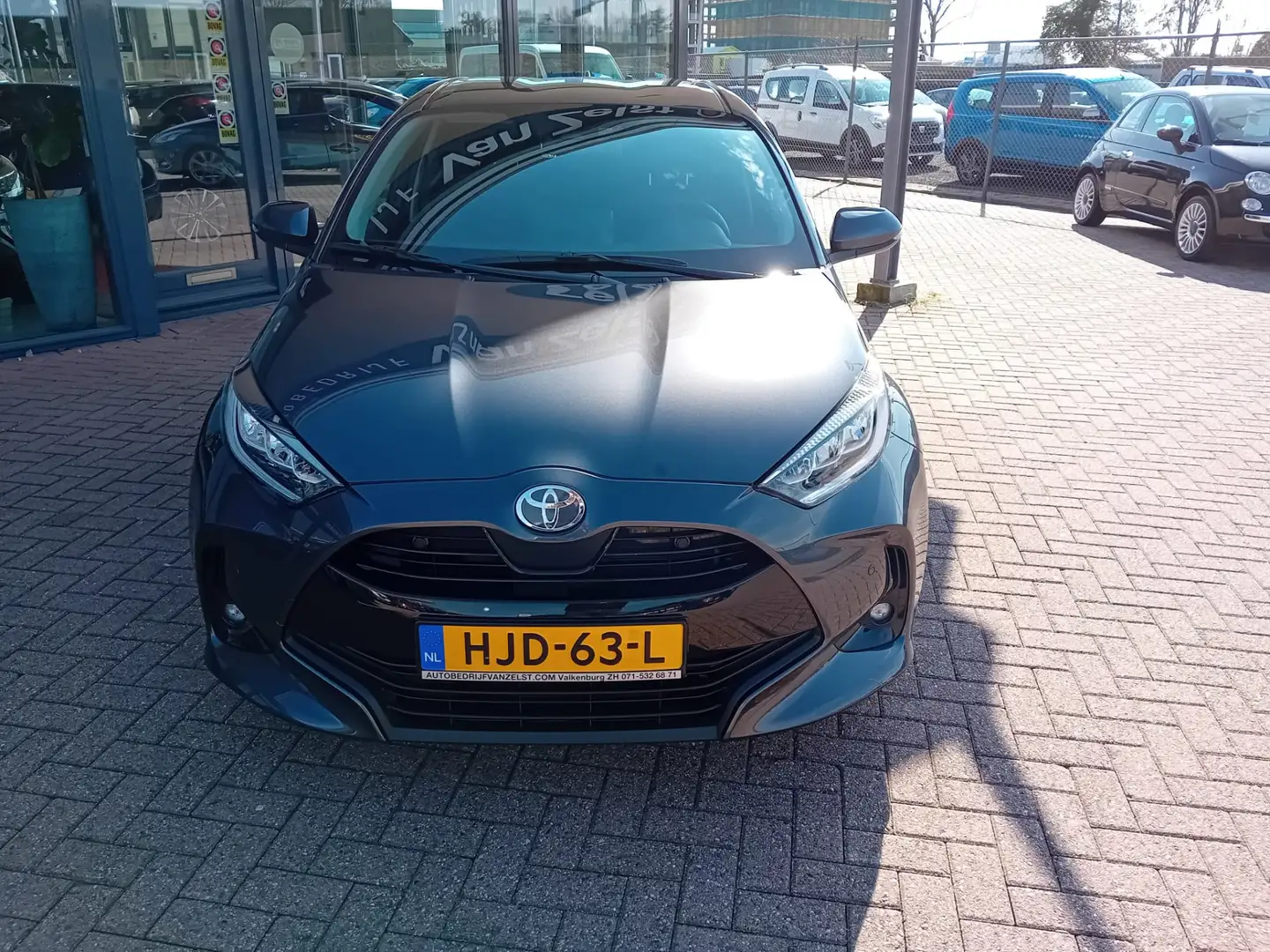 Toyota Yaris 1.5 VVT-i Active Limited Automaat, Airco, Carplay/ Gris - 2