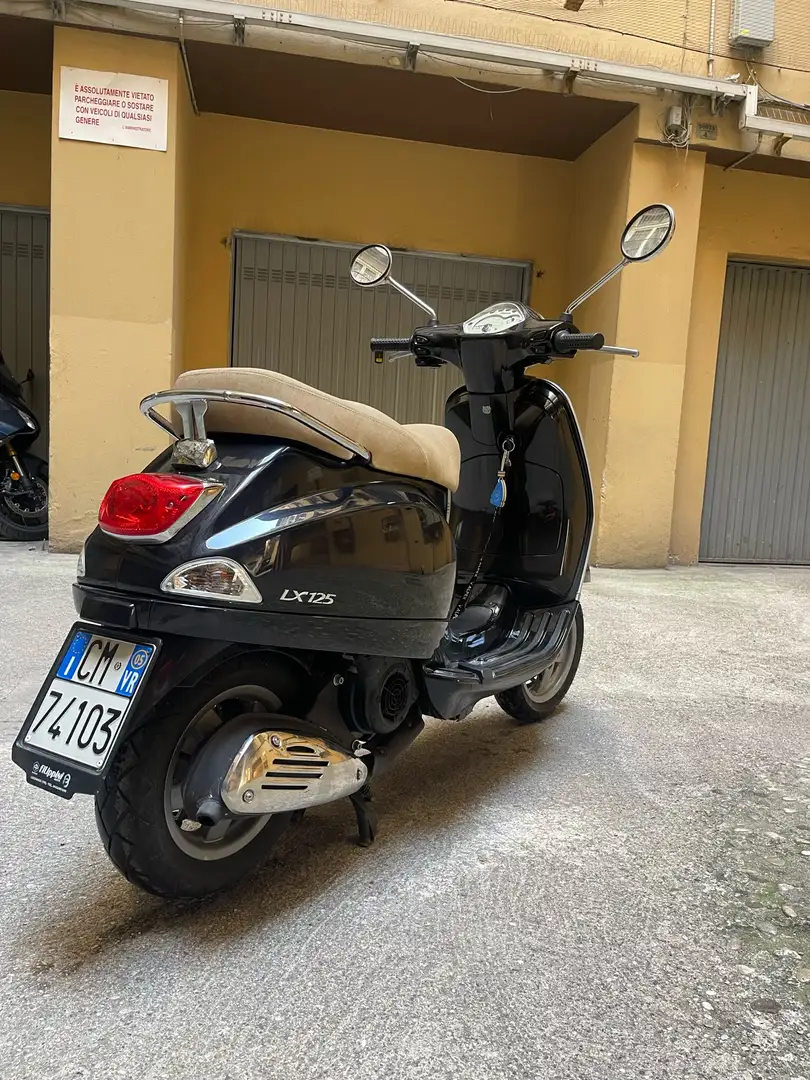 Vespa LX 125 Černá - 2