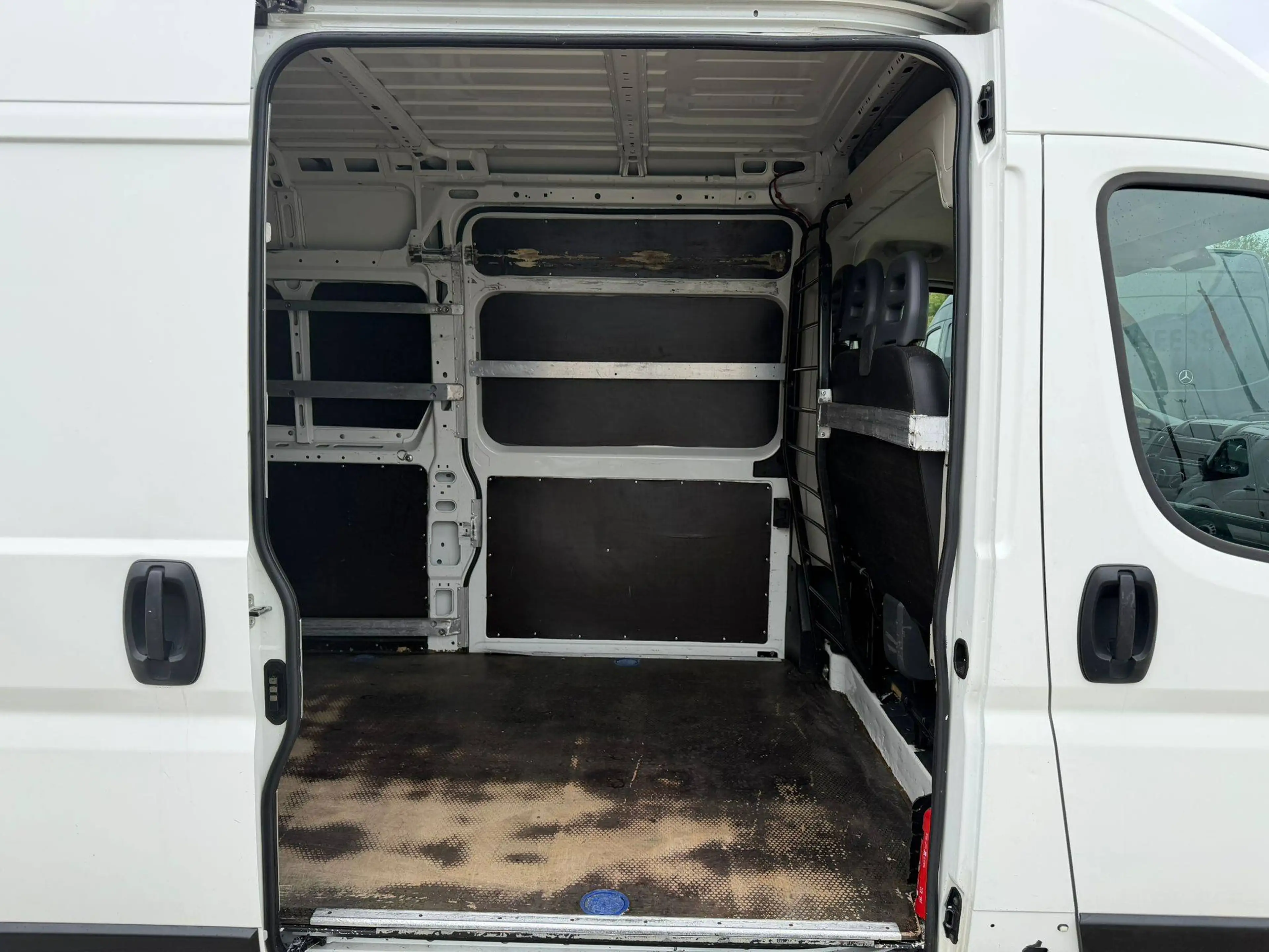 Peugeot Boxer (Stock ID 45869) — photo 15