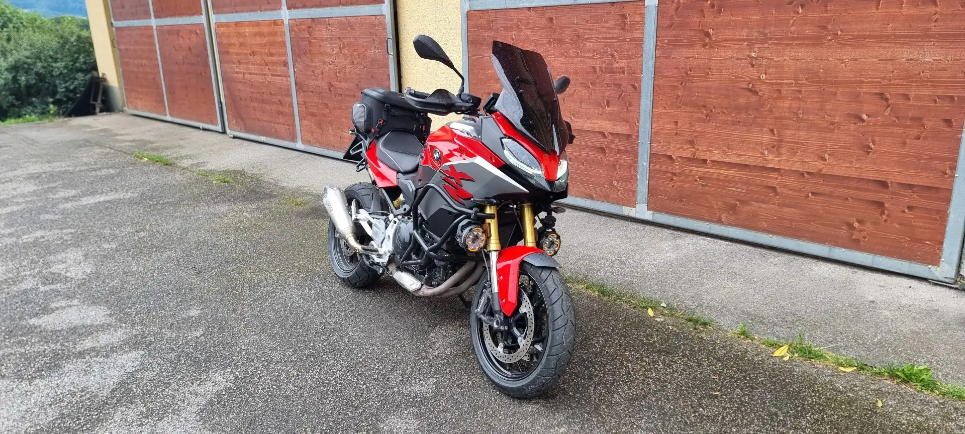 BMW F 900 XR Roşu - 1