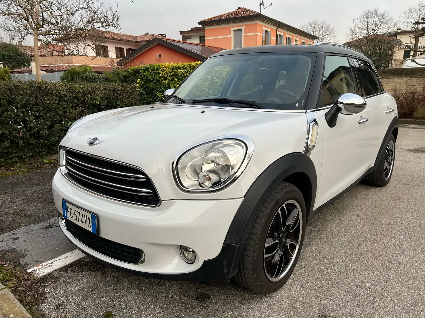 MINI Countryman D Blanco - 1