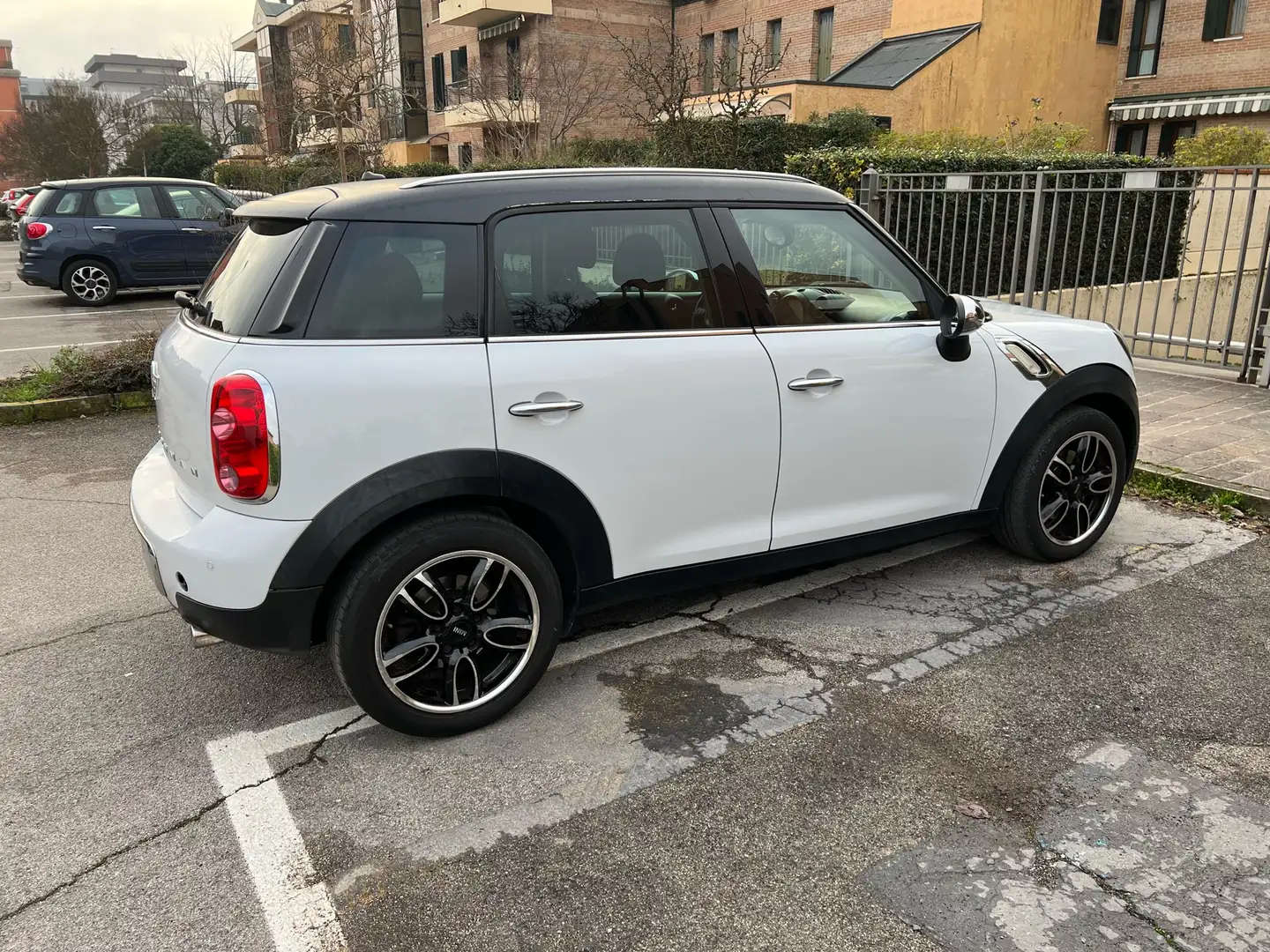 MINI Countryman D Blanco - 2