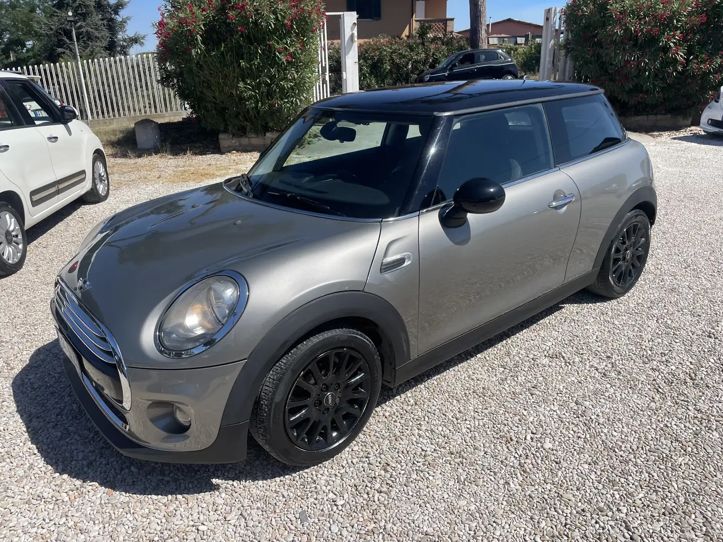 MINI Cooper D Mini 1.5 Cooper D Hype 3p auto Grigio - 2