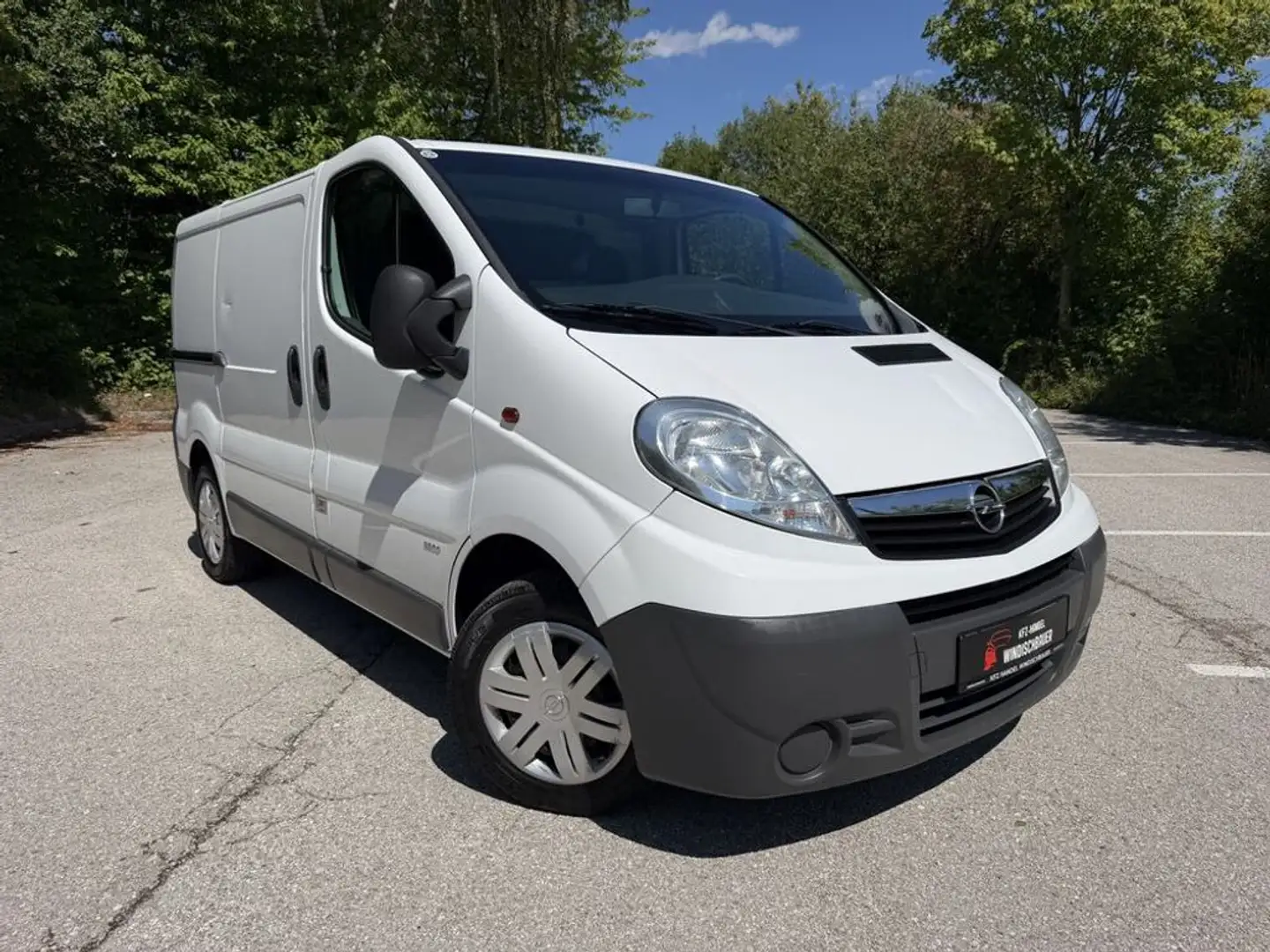 Opel Vivaro Kasten L1H1 KLIMA AHK Weiß - 1
